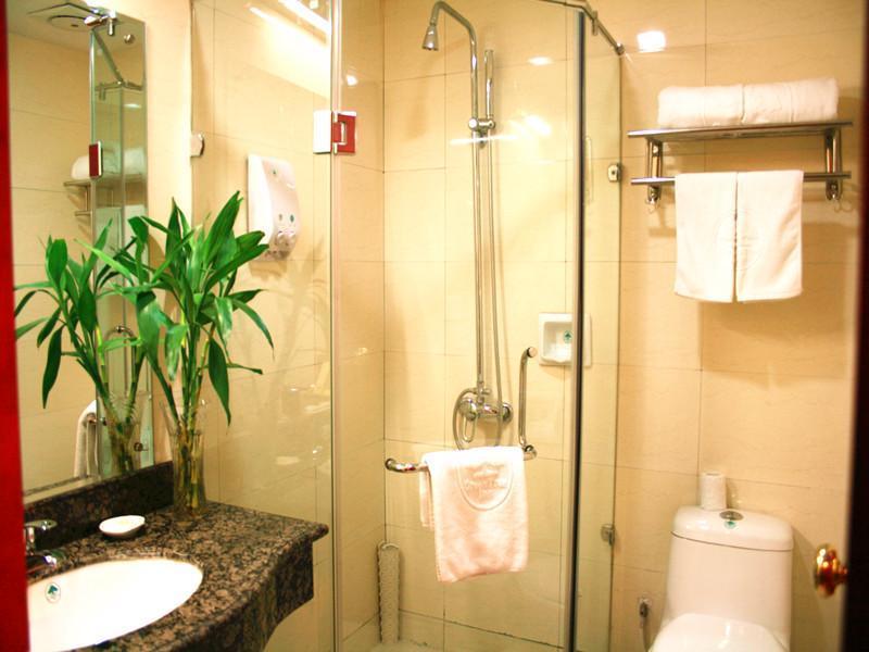 Greentree Inn Henan Luoyang Peony Square Business Hotel Dış mekan fotoğraf
